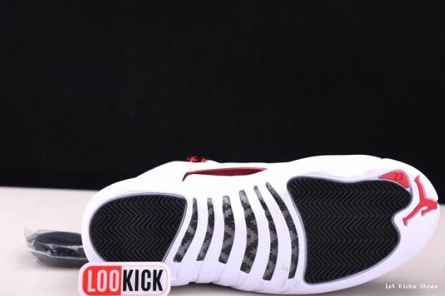 1st Kicks Twist Jordan 12 Air CT8013-106 0814